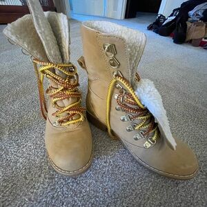 Report Tan Lace-Up Sherpa Boots with Multicolor Laces